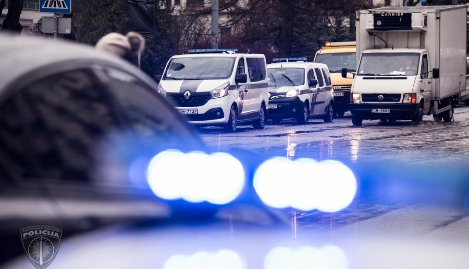 Veiksmīgas sadarbības rezultātā Valsts policija operatīvi aiztur Igaunijā nozagto automašīnu zagļus